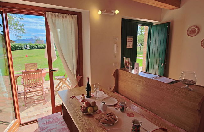 Cottage in Montelabbate With Pool & Forest - Photo 29
