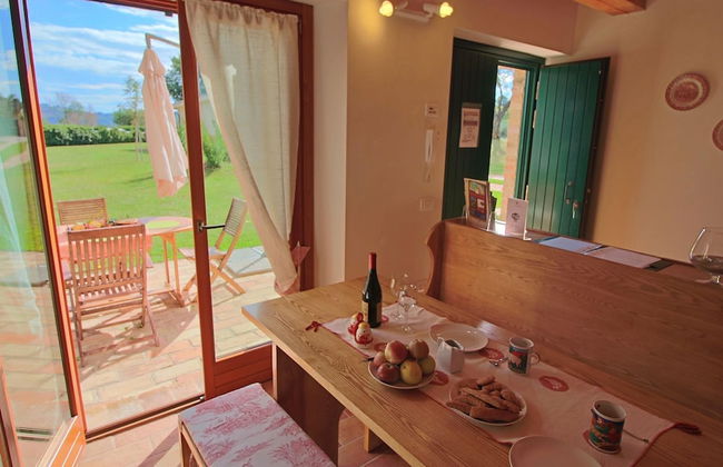 Cottage in Montelabbate With Pool & Forest - Photo 26