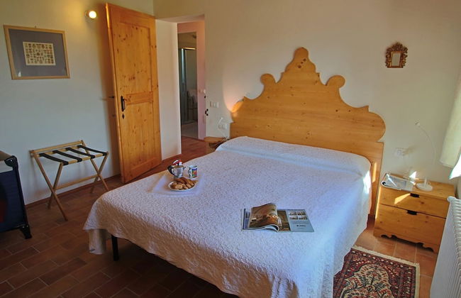 Cottage in Montelabbate With Pool & Forest - Photo 2