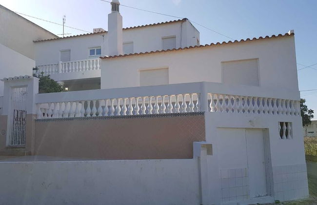 Lagoa 5 bed house- Red Ba Accomm UK - Photo 1