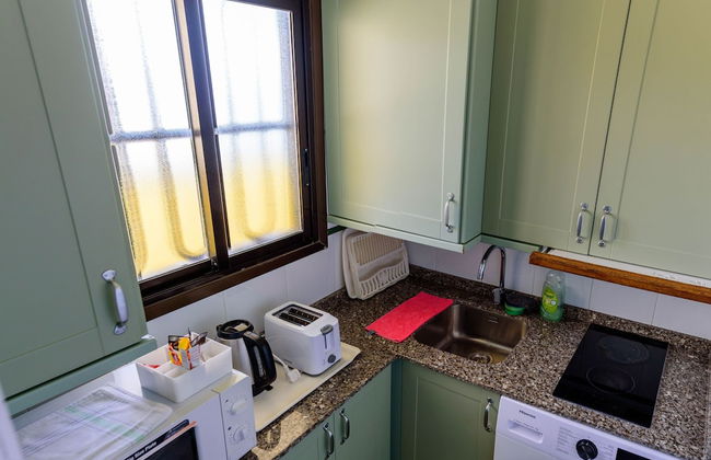 Sun & Beach View Apartments - Photo 11