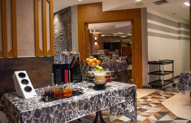 Classy Suite Taksim - Photo 67