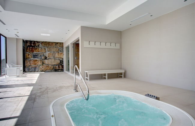 Villa Benahavis Hills Country Club & Spa - Photo 60