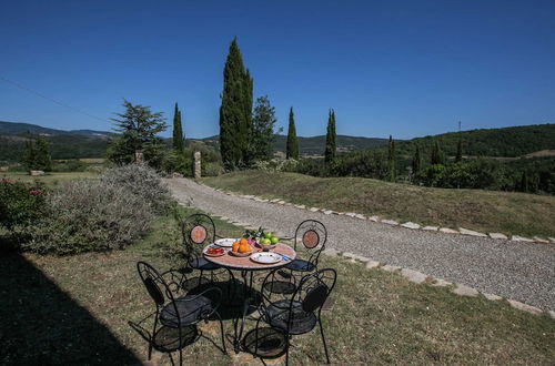 Foto 18 - Apartment in a Rustic House in the Tuscan Hills Near the Sea