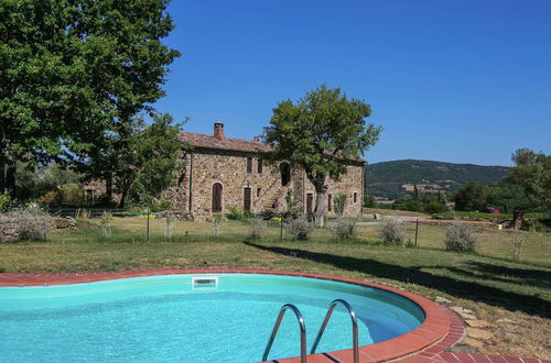 Foto 38 - Apartment in a Rustic House in the Tuscan Hills Near the Sea