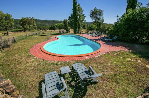 Photo 19 - Apartment in a Rustic House in the Tuscan Hills Near the Sea