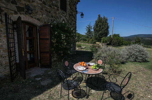 Foto 13 - Apartment in a Rustic House in the Tuscan Hills Near the Sea