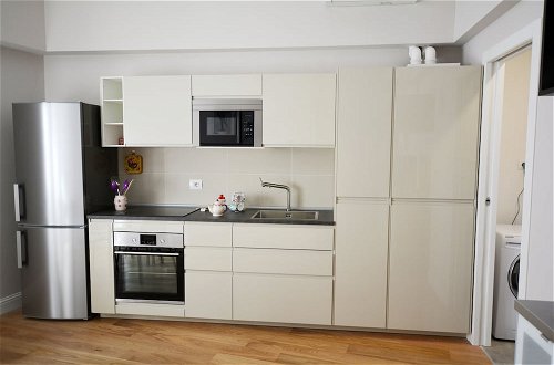 Photo 6 - Fortezza white apartment