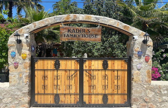 Kadir's Family House - Foto 49