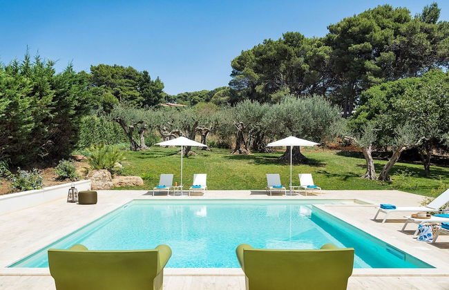 Elegant Villa With Pool and Garden - Foto 21