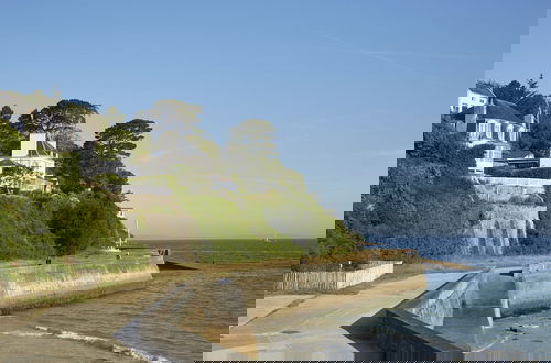 Photo 20 - Seafront Apartment Near a Beach