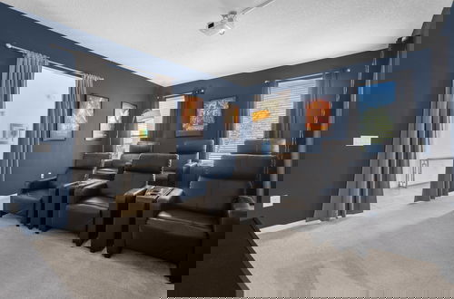 Foto 16 - Upstay - Family Resort Home w Pool Cinema Games
