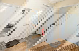 Foto 1 - 2BD London Flat - City Buzz & Parkside Serenity