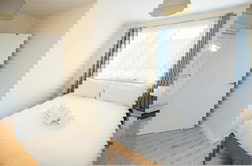 Foto 7 - 2BD London Flat - City Buzz & Parkside Serenity