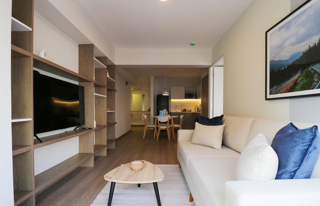 w Illustrious 1BR w Balcony in Miraflores - Photo 12