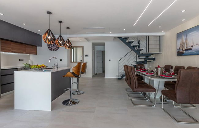 Lorena Stylish Sea View Villa - Foto 14