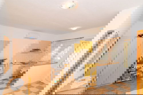 Foto 5 - Apartments Skurla - Studio Apartment With Terrace
