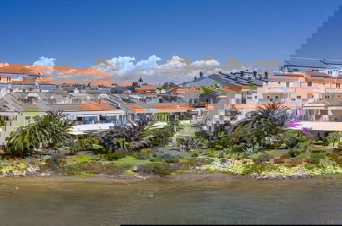 Foto 1 - Airconditioned Studio Apartment With Seaview