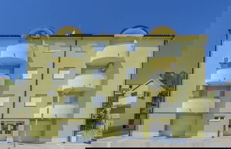 Foto 1 - Nice Apartment With Seaview Near Beach
