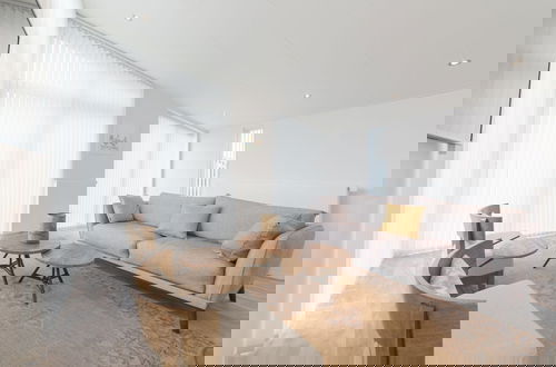 Foto 7 - Modern, High-quality Chalet With Wifi Near the Oosterschelde