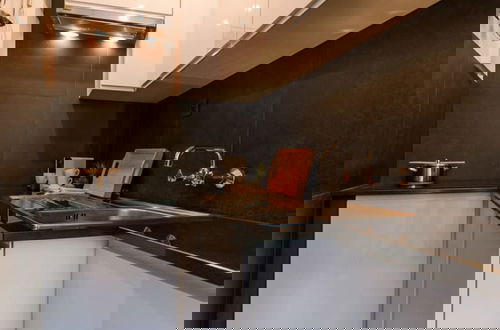 Foto 5 - Modern Studio With Balcony Near the Beach