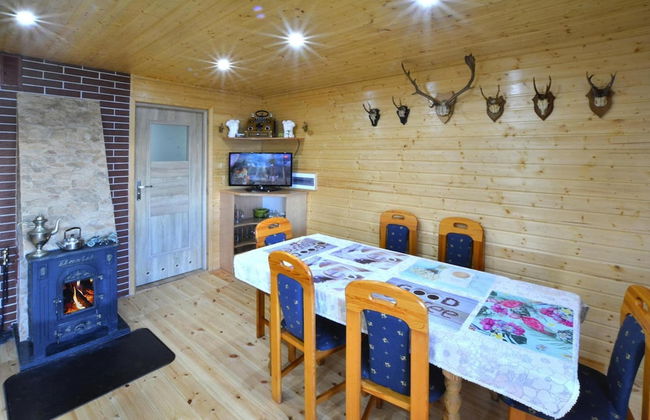 Cottage by Lake Ostrowieckie With Private Beach - Foto 9