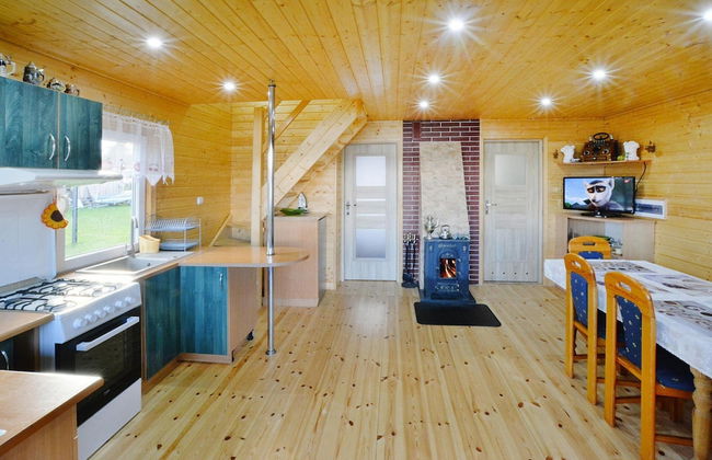 Cottage by Lake Ostrowieckie With Private Beach - Foto 6