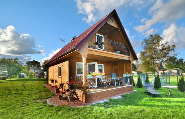 Cottage by Lake Ostrowieckie With Private Beach - Foto 1