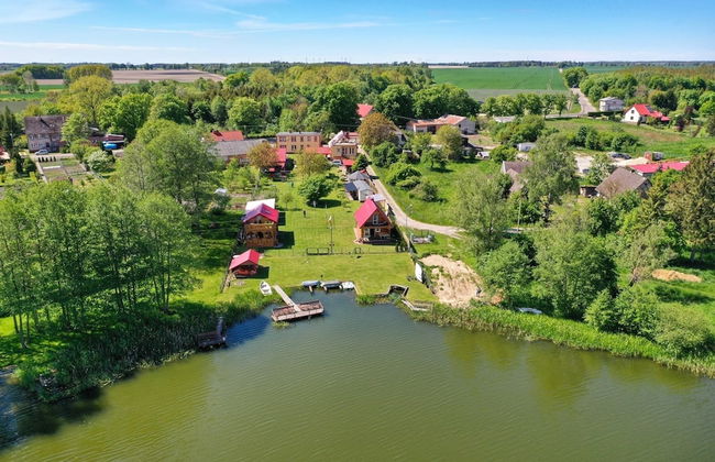 Cottage by Lake Ostrowieckie With Private Beach - Foto 34