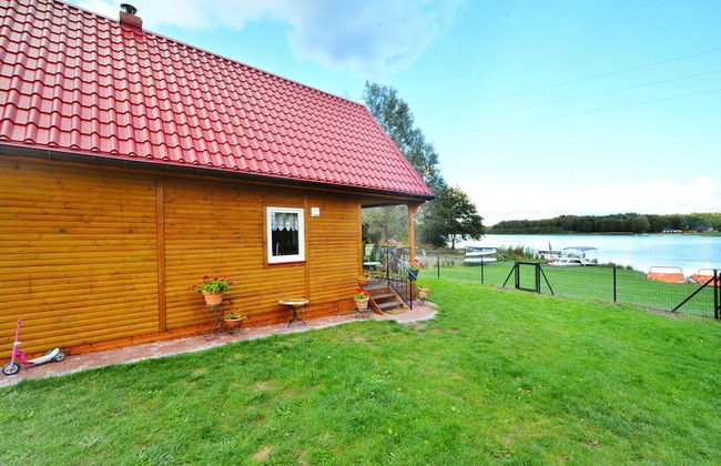 Cottage by Lake Ostrowieckie With Private Beach - Foto 33