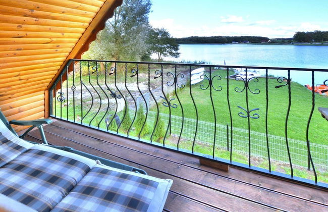 Cottage by Lake Ostrowieckie With Private Beach - Foto 37
