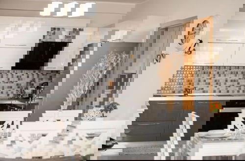 Photo 1 - The Downtown Apartment