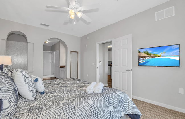 3BR Condo - Hot Tub Games Pool - Near Disney - Foto 11