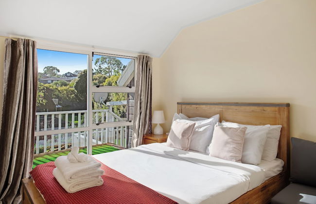 Glen's Hidden Gem with Parking and Deck - Photo 2