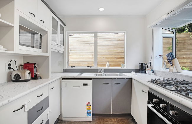 Glen's Hidden Gem with Parking and Deck - Photo 14