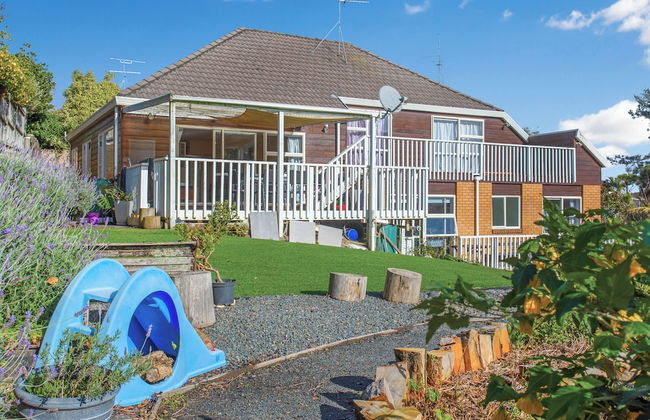 Glen's Hidden Gem with Parking and Deck - Photo 34