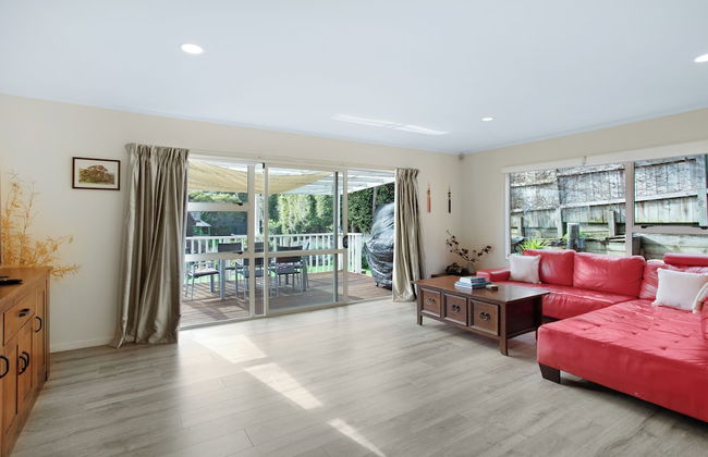 Glen's Hidden Gem with Parking and Deck - Photo 15