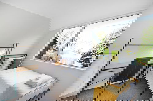Foto 4 - Glen's Hidden Gem with Parking and Deck