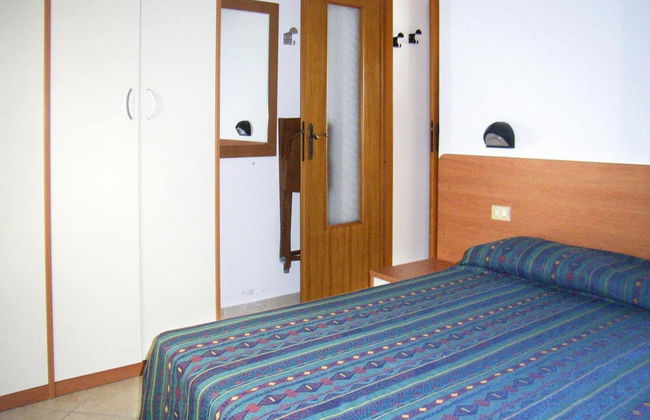 Holiday Flat in Pretty Residence With Communal Pool in Pietra Ligure - Foto 3