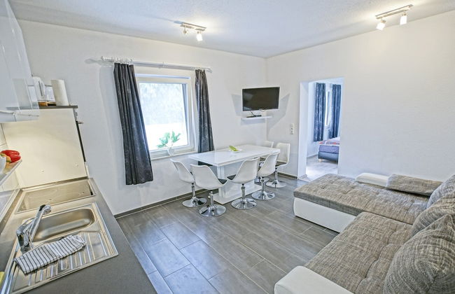 Ground-floor Apartment With Terrace and Large Garden With Lounge Area and Grill - Foto 40