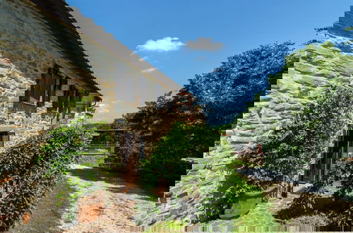 Photo 2 - Farmhouse in Hilly Area in Gubbio With Pool