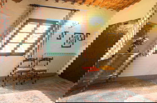 Foto 6 - Apartment With Swimming Pool in Ghizzano Italy