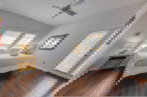 Foto 5 - Casa Key West by Brightwild Pool Free Parking