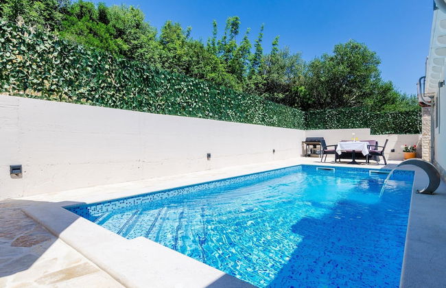 Villa Tranquility Nest Beniva - Three-bedroom Villa With Swimming Pool and Partial Sea View - Photo 32