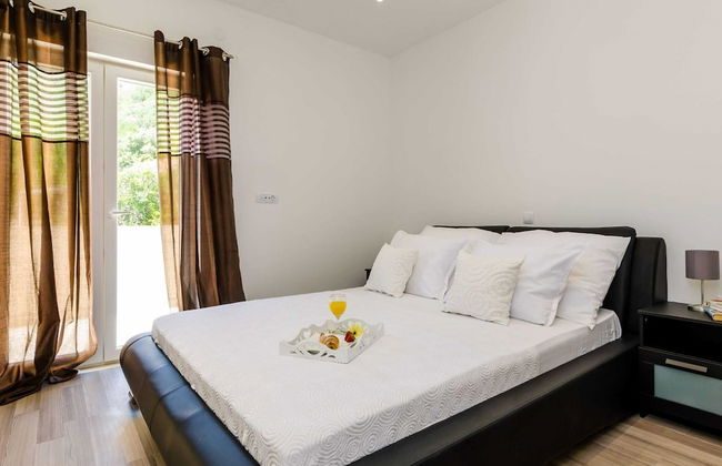 Villa Tranquility Nest Beniva - Three-bedroom Villa With Swimming Pool and Partial Sea View - Photo 4