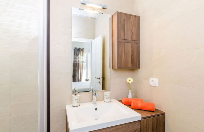 Villa Tranquility Nest Beniva - Three-bedroom Villa With Swimming Pool and Partial Sea View - Photo 21