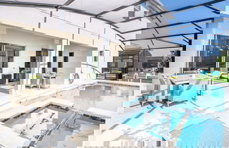 Foto 2 - Sleeps 26 - Private Pool Hot Tub Games Cinema