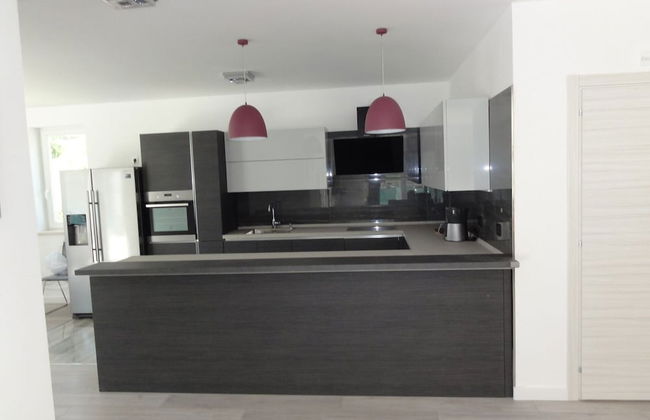 Villa Riva - Five Bedroom Villa With Pool and Sea View - Foto 6