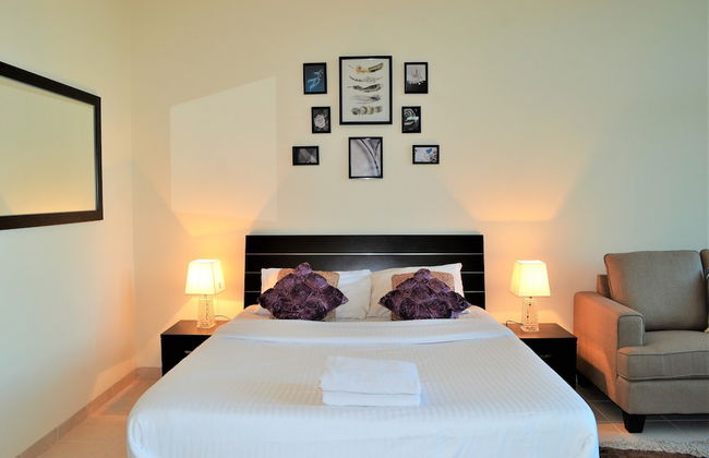 MCLN - Spacious Furnished Studio - Photo 3