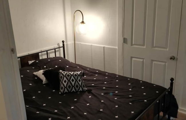The Van Zant House - Photo 4